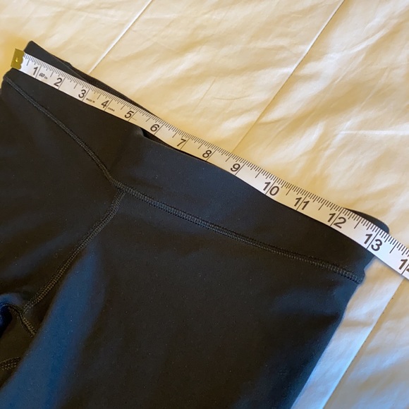 Nike Dri-Fit Running Women’s Capris - Size S - Picture 11 of 14